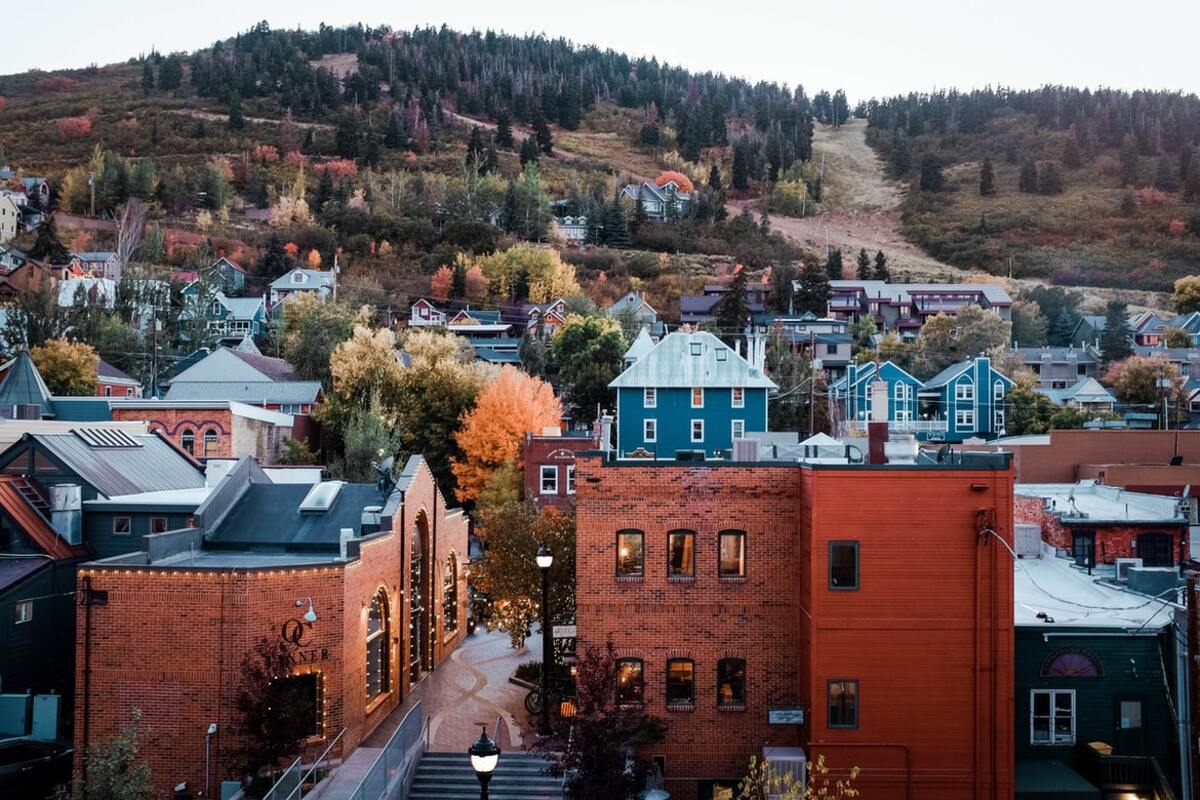 MOVING TO UTAH