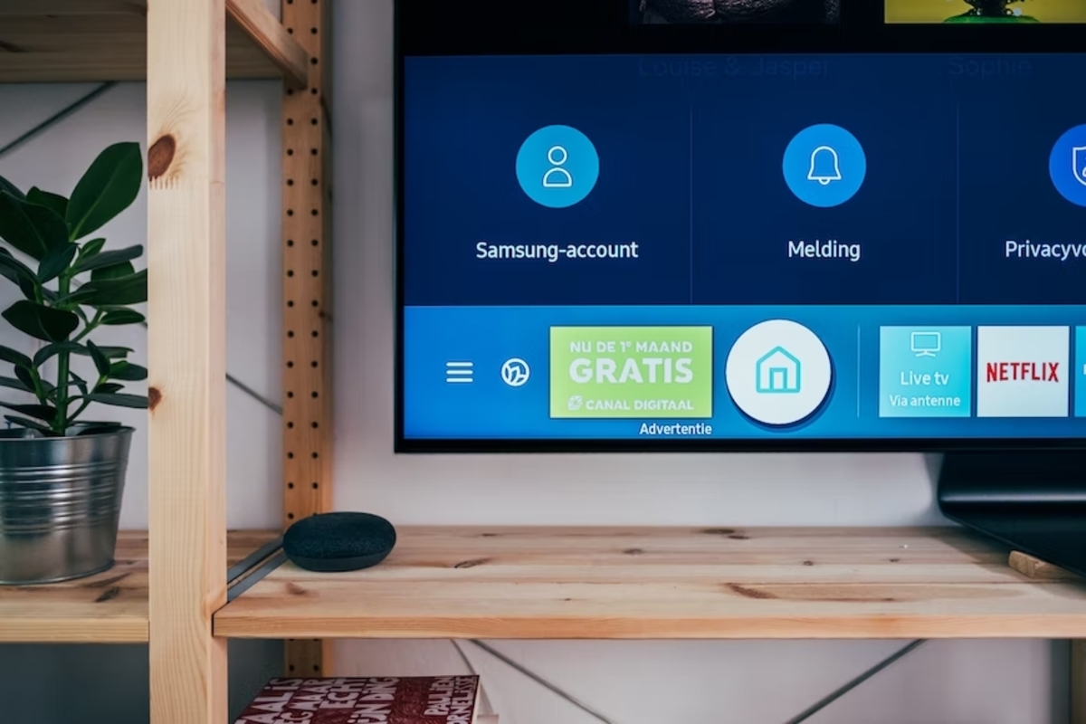 How to Pack a TV for Moving