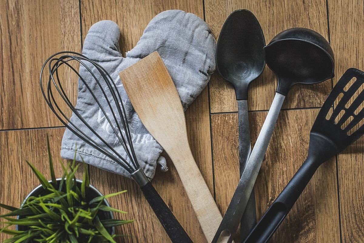 How to Pack Dishes for Moving