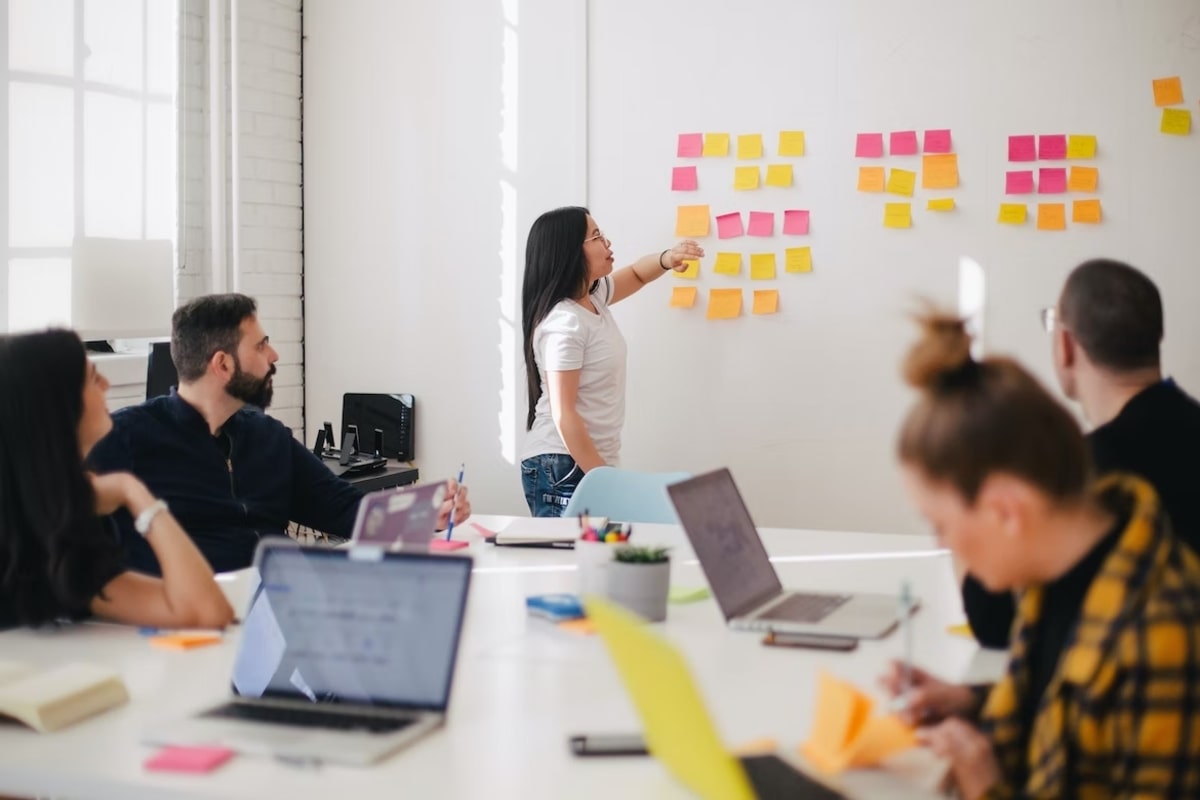 How to Start a Moving Company Business